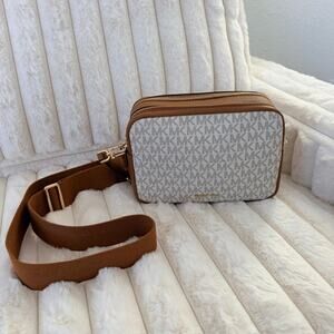 MICHAEL Michael Kors Bryant Double Zip Camera Crossbody Bag Logo NO GOLD CHAIN
